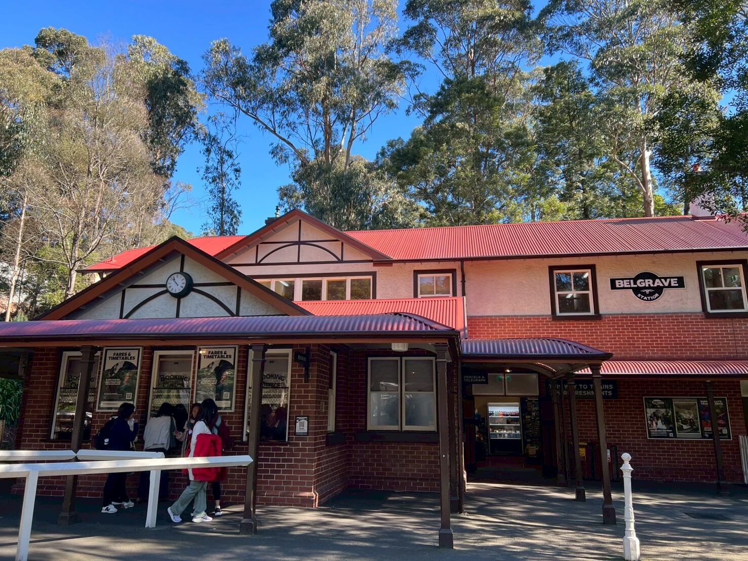 puffing billy steam train station 9.